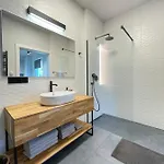 Luna Apartment *